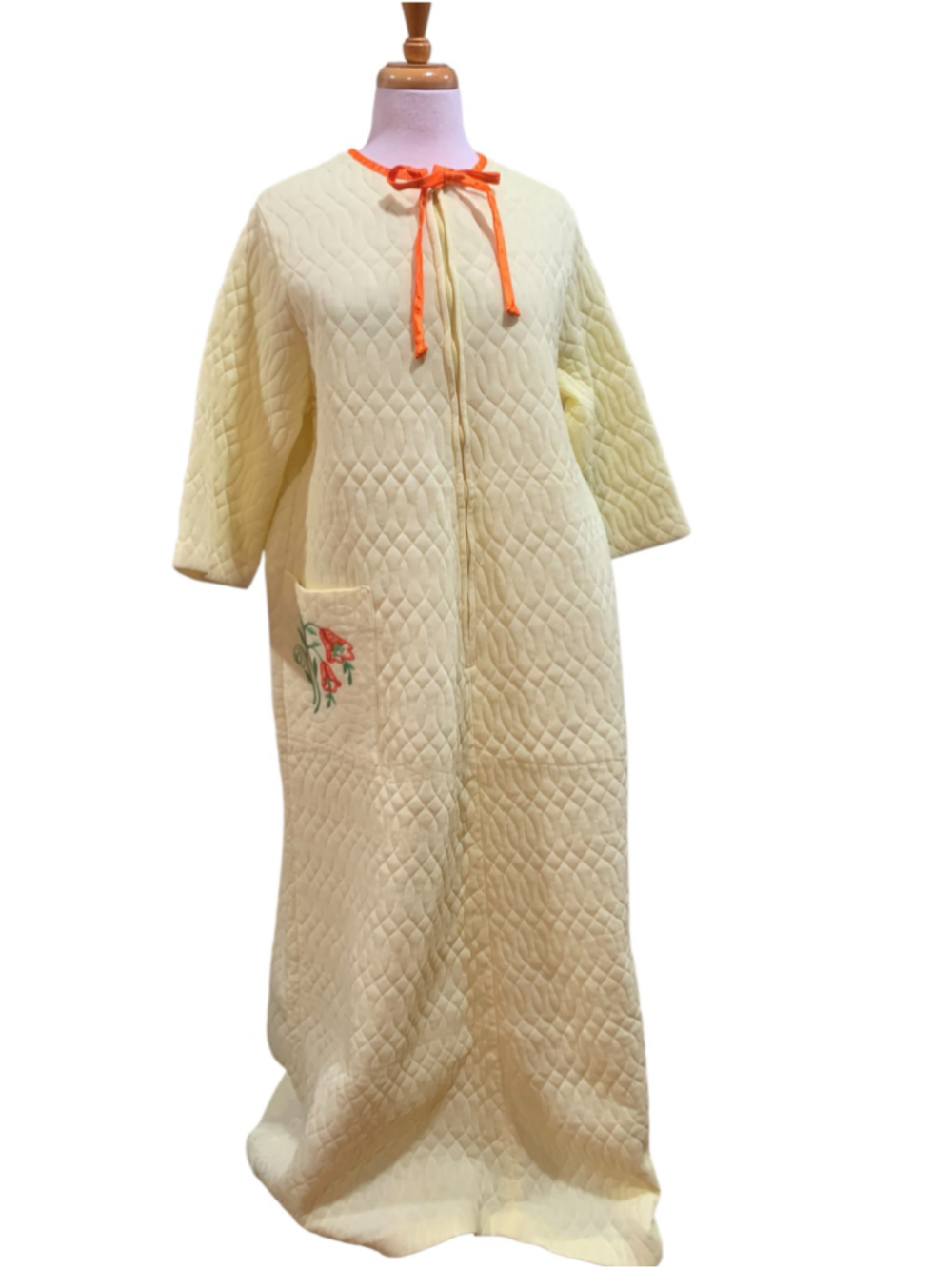 Vtg 70’s Volup Women's Unbranded Quilted Robe, Size XL, Yellow and Orange
